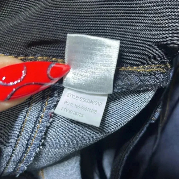 Christopher‎ & Banks Signature Slimming Petite Jeans Dark Wash Mid Rise - Picture 8 of 9